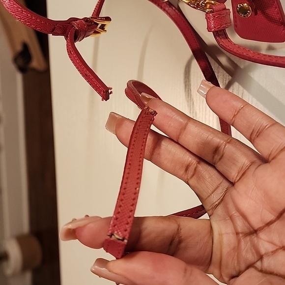 Prada mini crossbody bag MUST GO - Picture 9 of 15